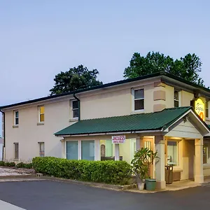Super 8 By Wyndham Downtown Area Motel