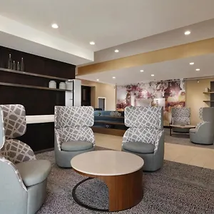 Courtyard Airport North Hotel